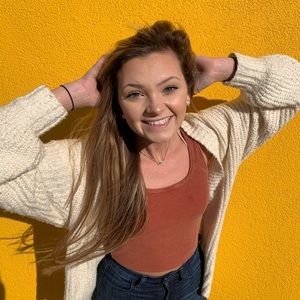 Meet your Posher, Kelli
